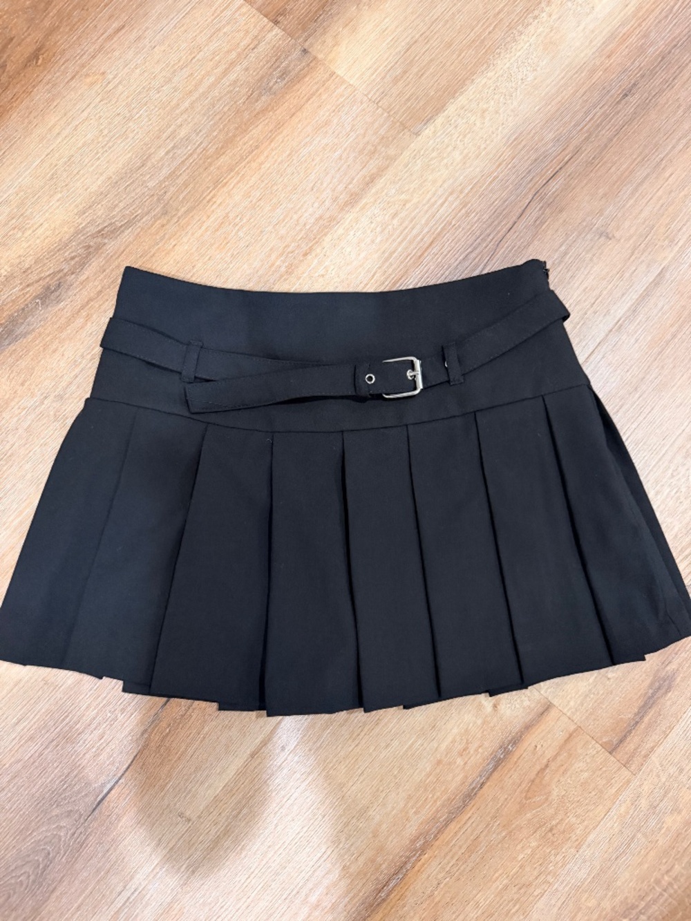 Zara Black Pleated Belted Mini Skirt-Black XS